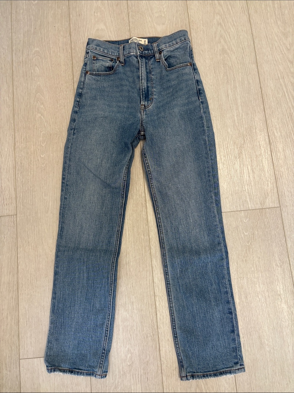 Abercrombie & Fitch the Ankle Straight Ultra High Rise Blue Jeans size 25 / 0